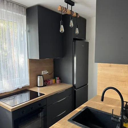 Studio Apartment *